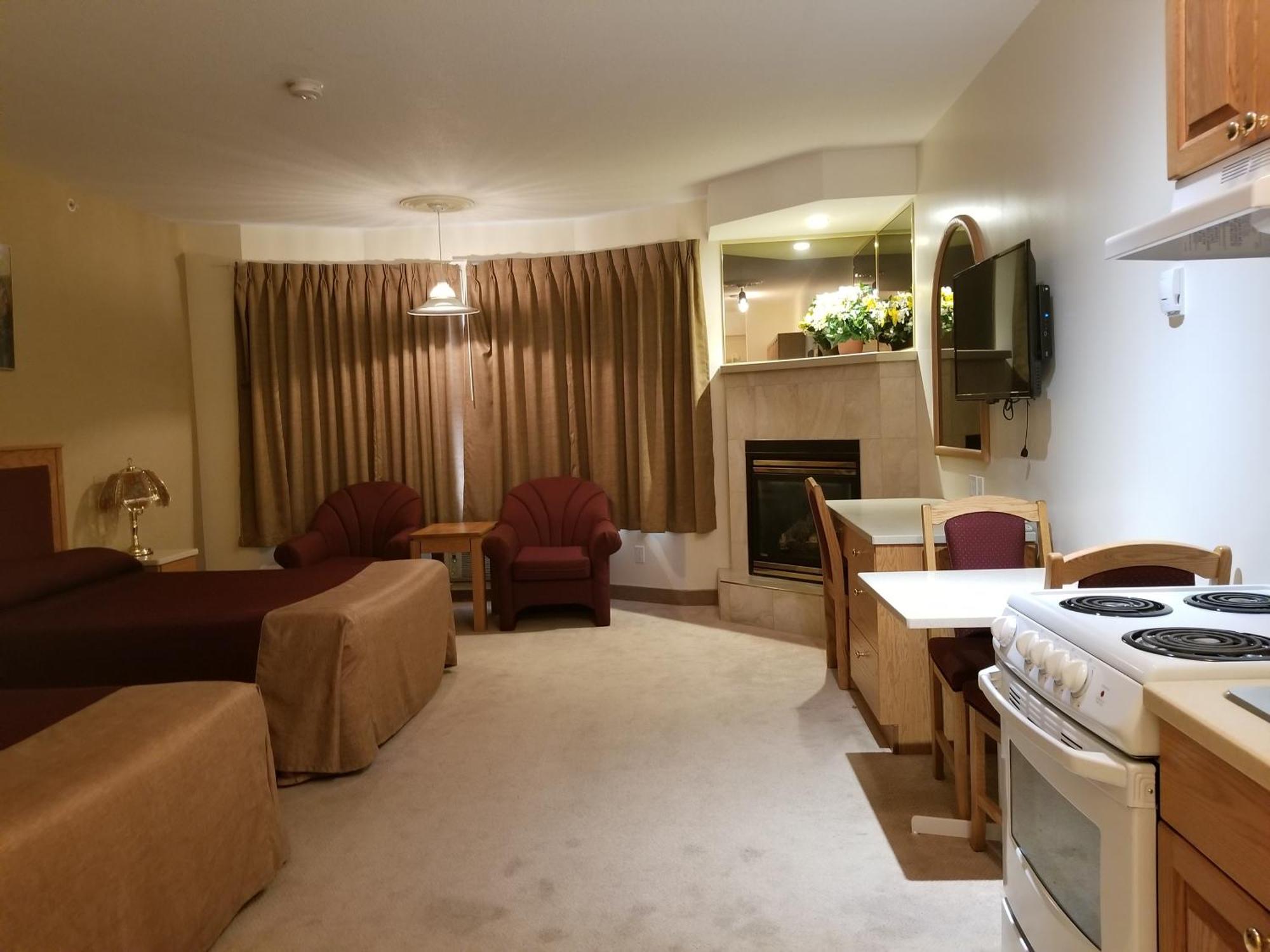 New Imperial Suites Whitecourt Exteriör bild