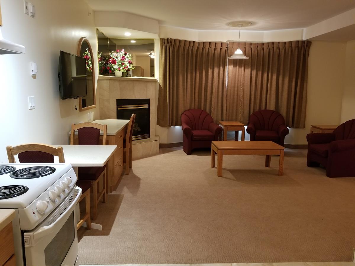 New Imperial Suites Whitecourt Exteriör bild