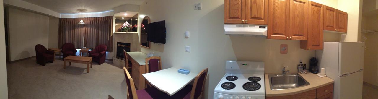 New Imperial Suites Whitecourt Exteriör bild
