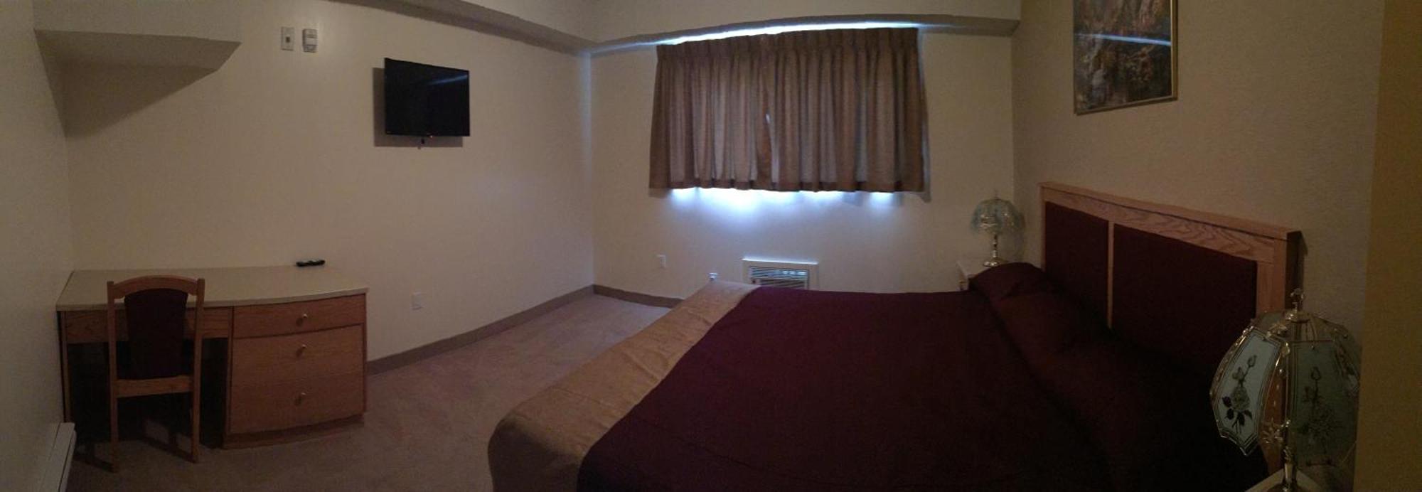 New Imperial Suites Whitecourt Exteriör bild